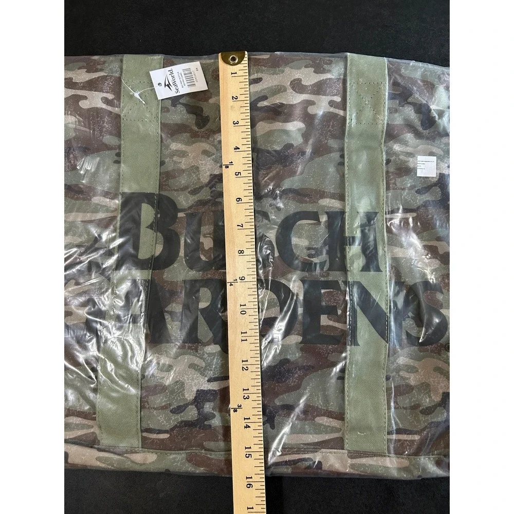 Busch‎ Gardens Duffle Bag Green Retro Camo SeaWorld Souvenir Travel SEALED NEW
